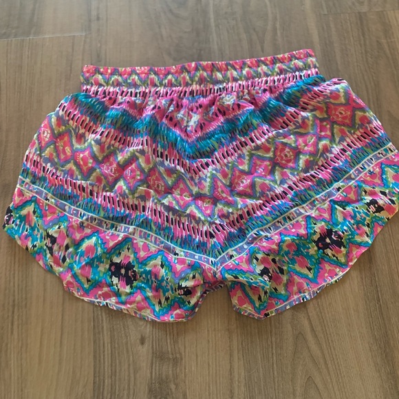 Tolani silk shorts with draw string - Picture 4 of 6